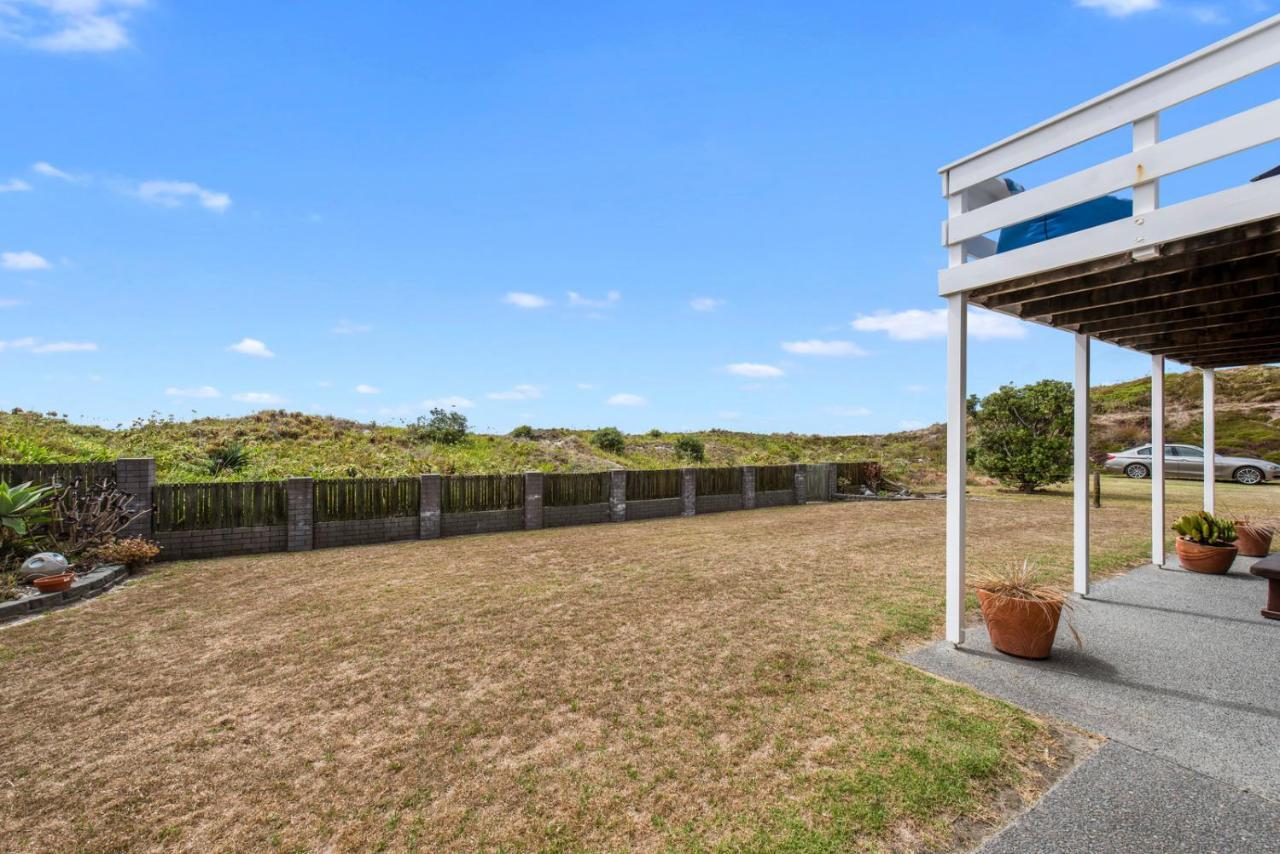 Oceanside Bach - Mount Maunganui Holiday Home Extérieur photo